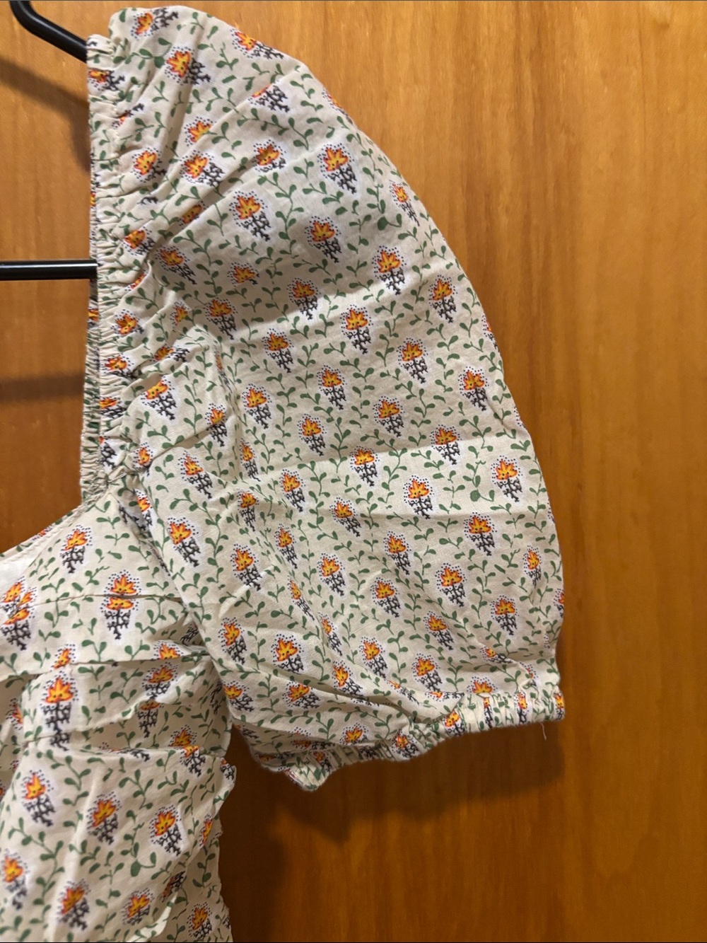 Puff-Sleeve Floral Midi Dress in Cream with Orange Print - Picture 5 of 9